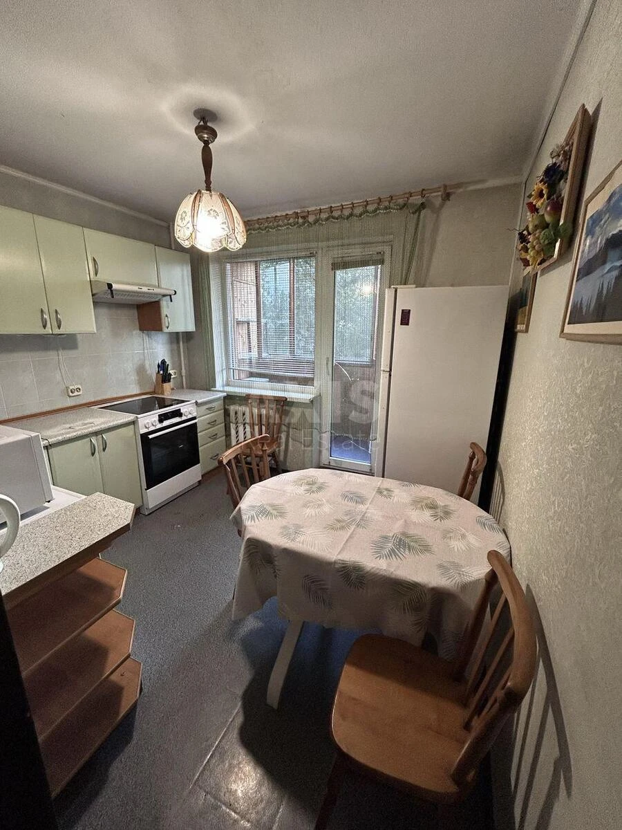 3к квартира пр-т Голосеевский 11708440