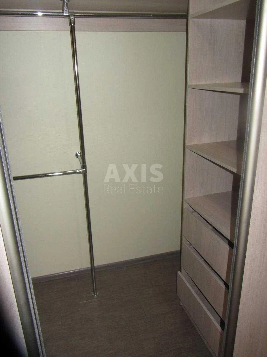 2к квартира ул. Ахматовой Анны 30682376
