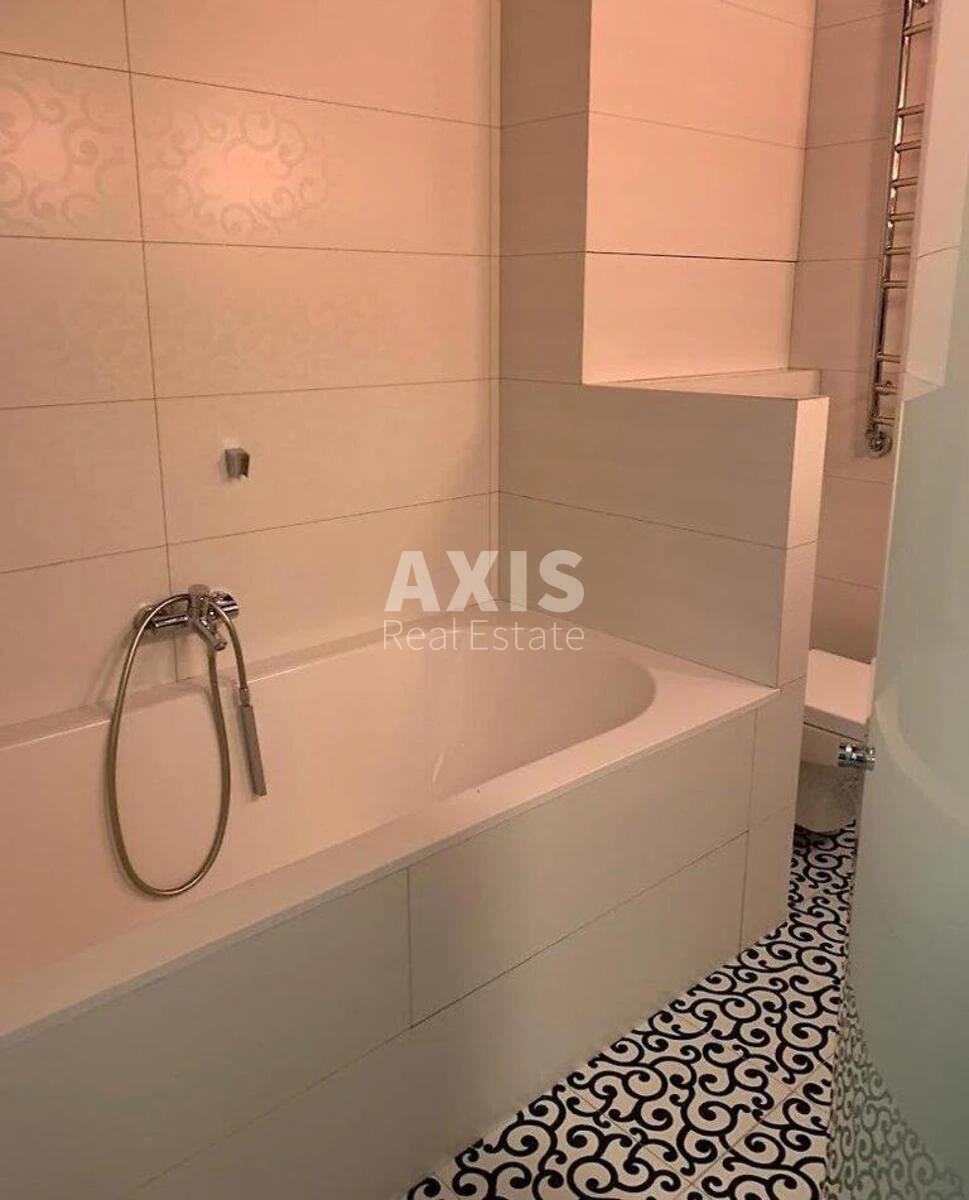 3k apartment vul. Urlivs'ka 11А568518