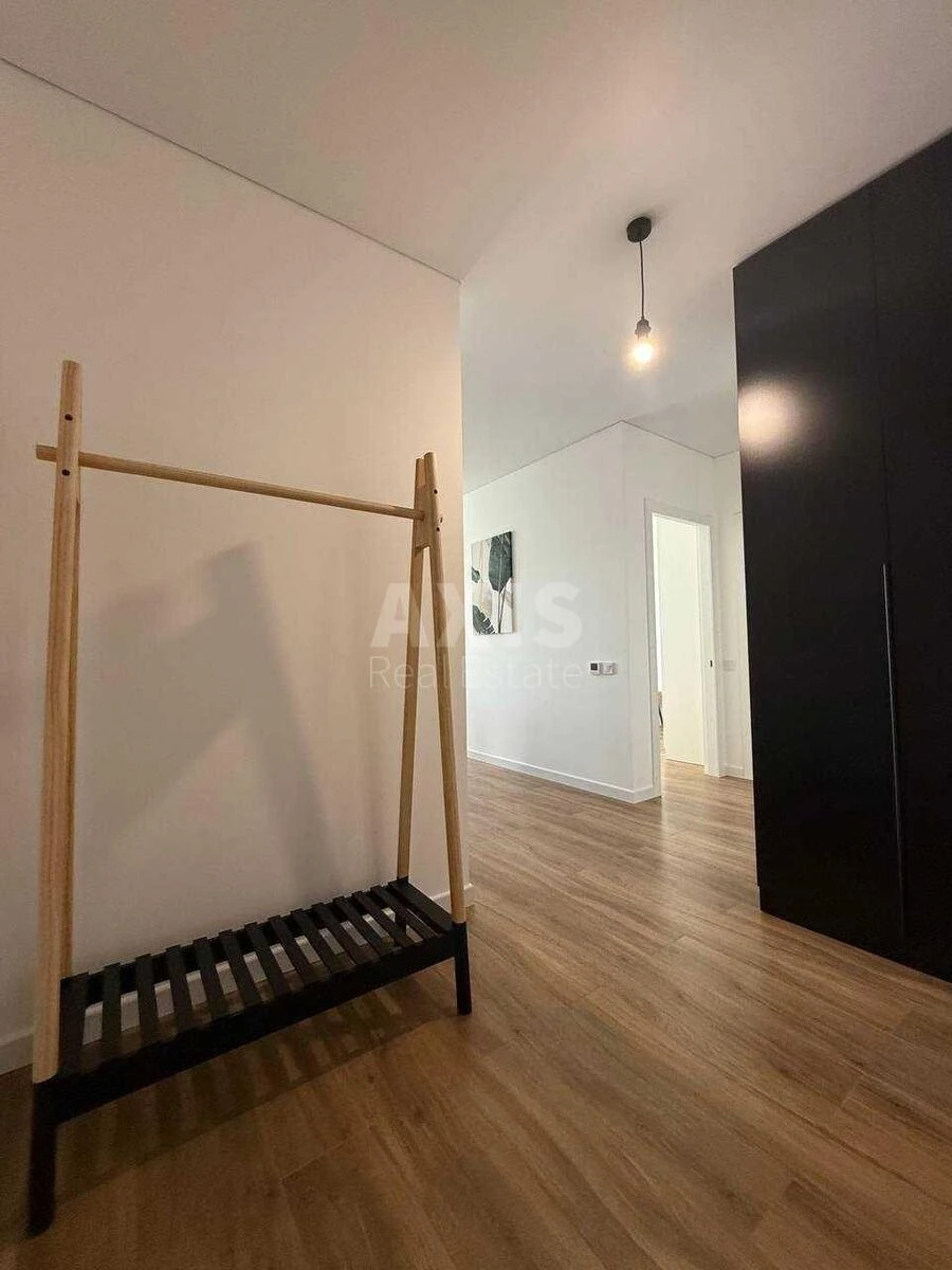1k apartment nab. Dniprovs'ka 15699348