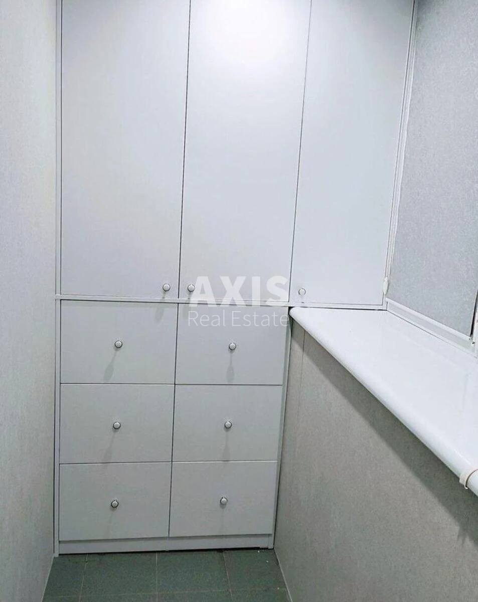 3к квартира пл. Победы 89А5935612