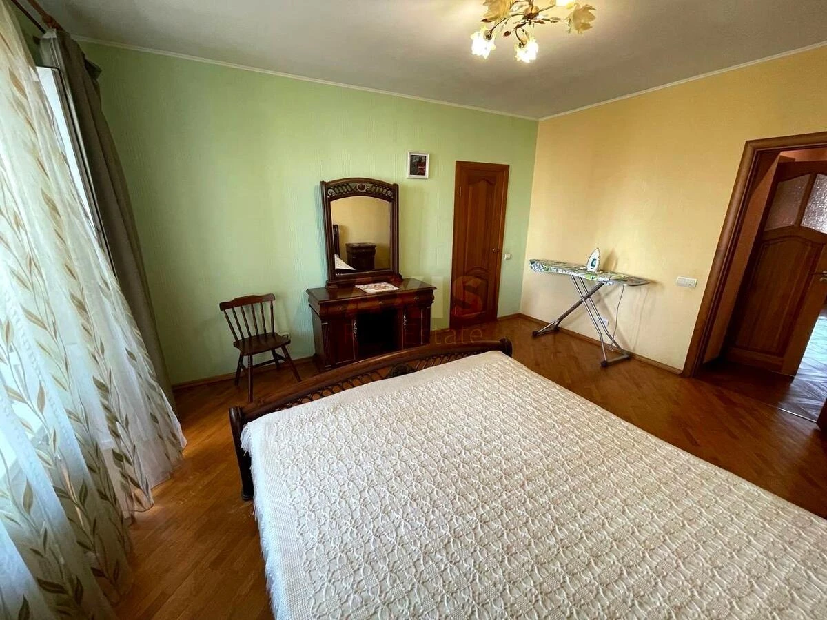 3k apartment vul. Ahmatovoi' Anny 316581310