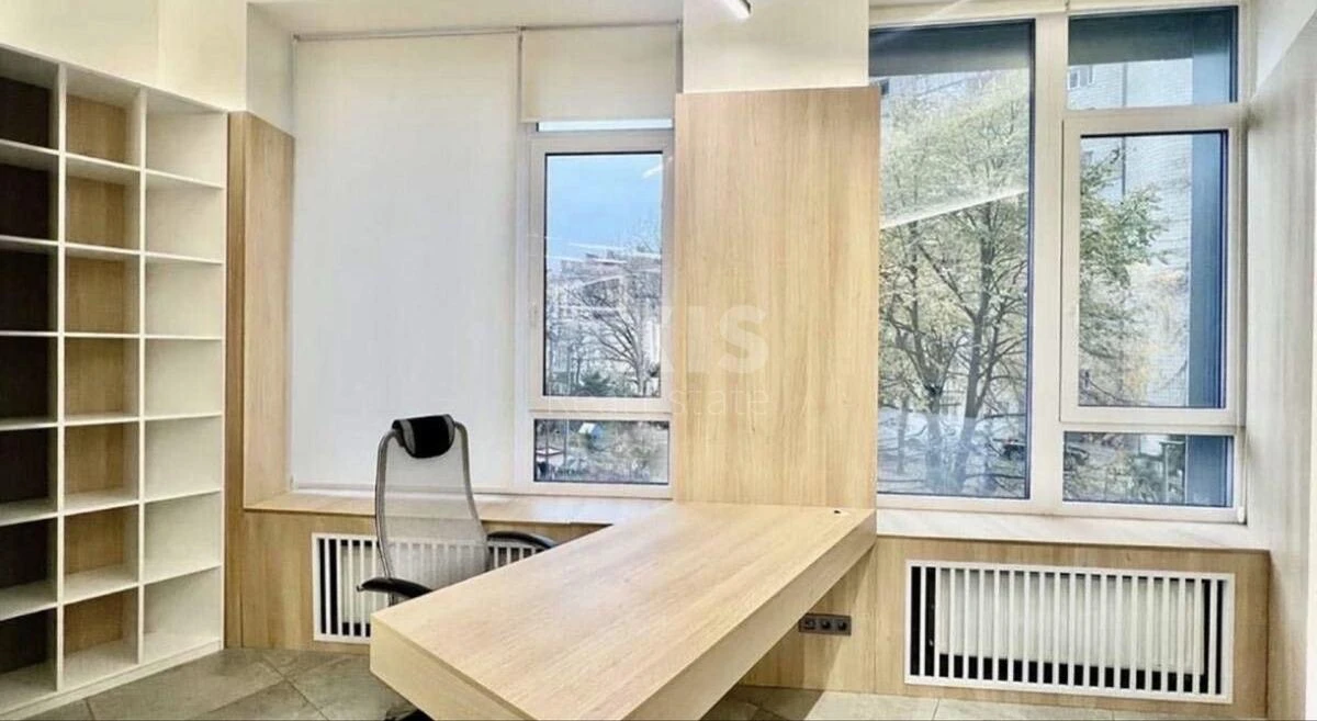 Office vul. Sichovyh Stril'civ 44А, 251m2674925