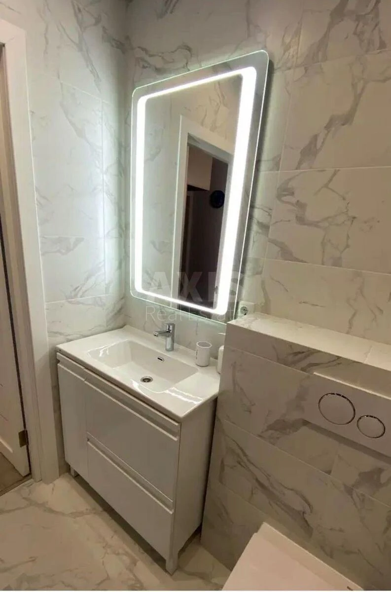 1k apartment bul. Ryl's'kogo Tadeja 1660986