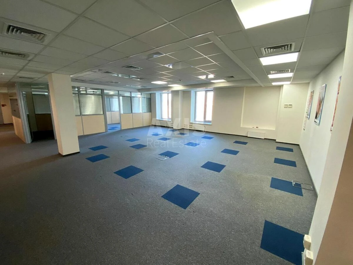 Office vul. Degtjarivs'ka 27Т, 700m26624213