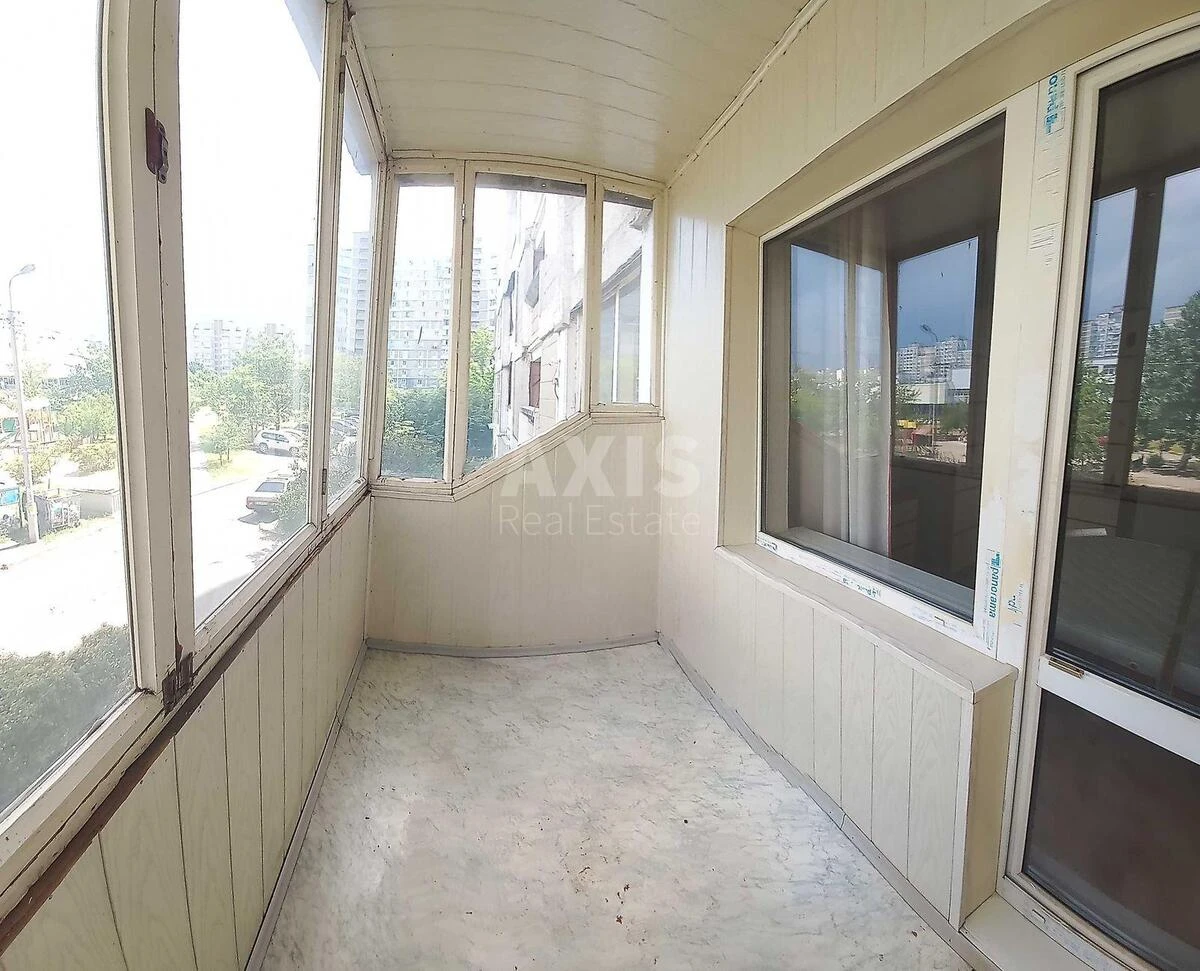 4к квартира ул. Ревуцкого 136116010