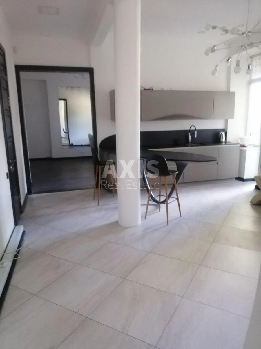 Office vul. Velyka Vasyl'kivs'ka 43, 98m2543824
