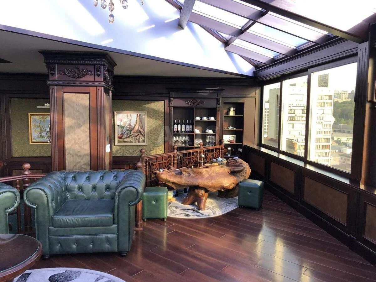 Office vul. Antonovycha 33В, 240m2675911