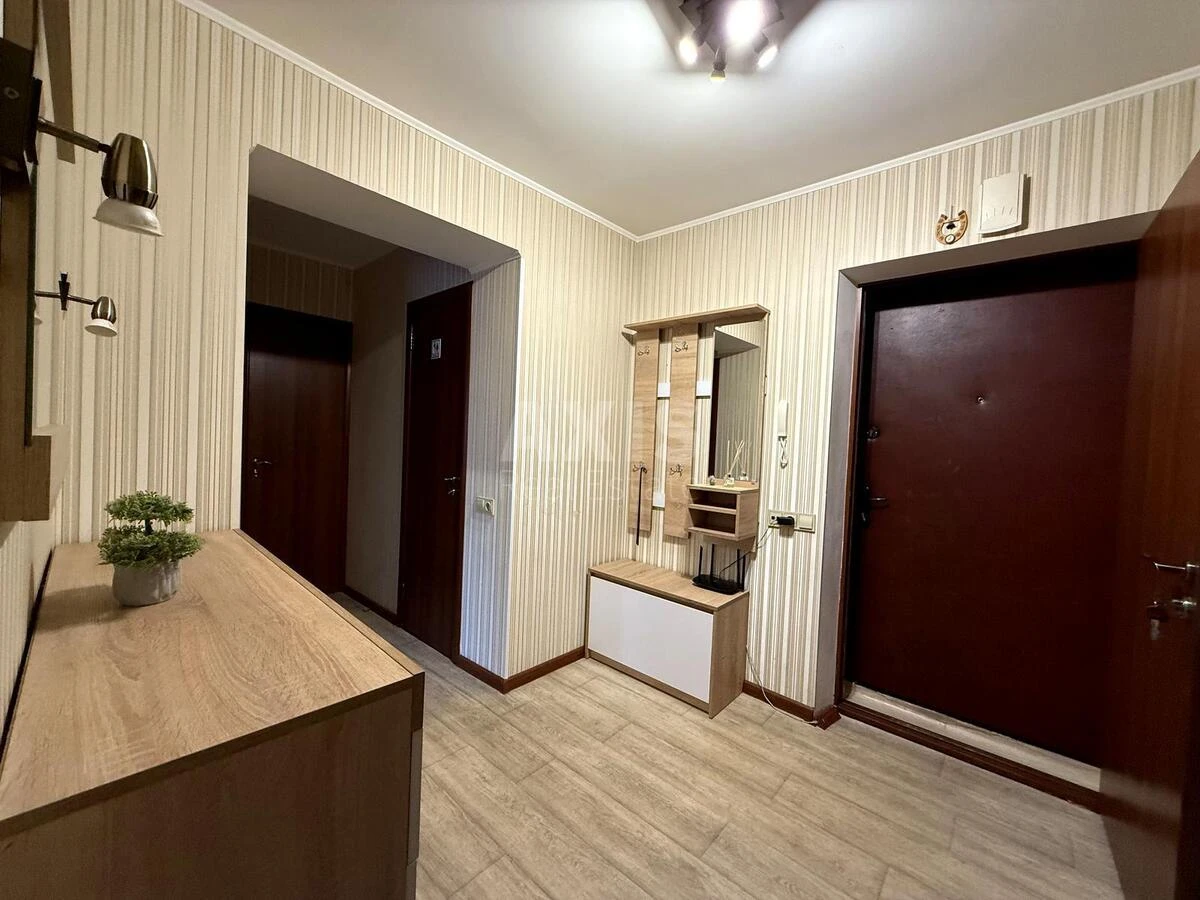 2k apartment vul. Shhusjeva 34/16383710