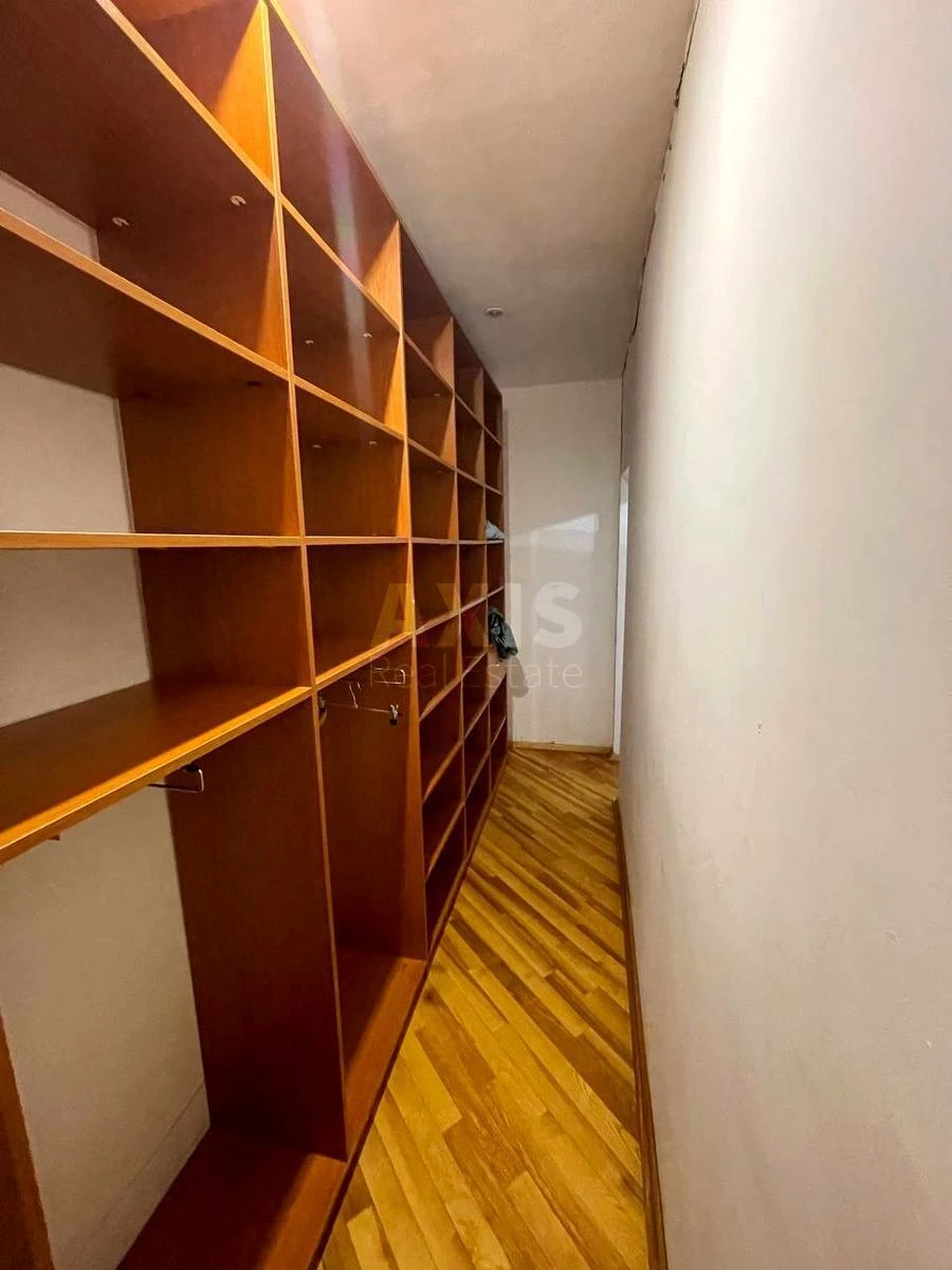 3к квартира ул. Ахматовой Анны 316581313