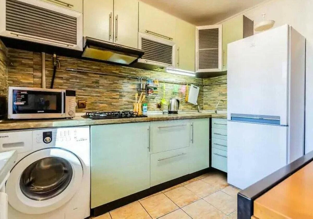 1k apartment bul. Lesi Ukrai'nky 768086