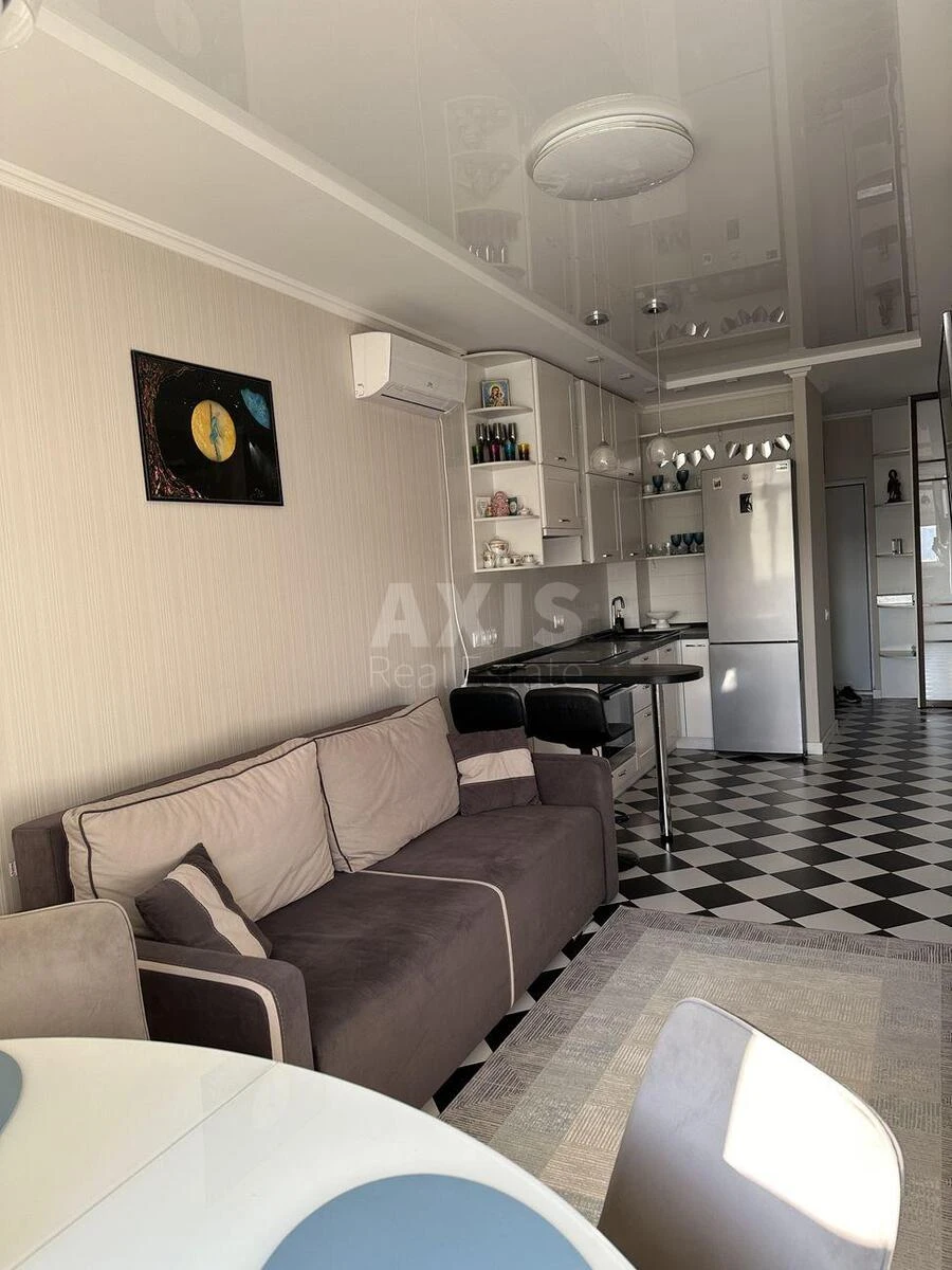 1k apartment vul. Kondratjuka Jurija 3713164
