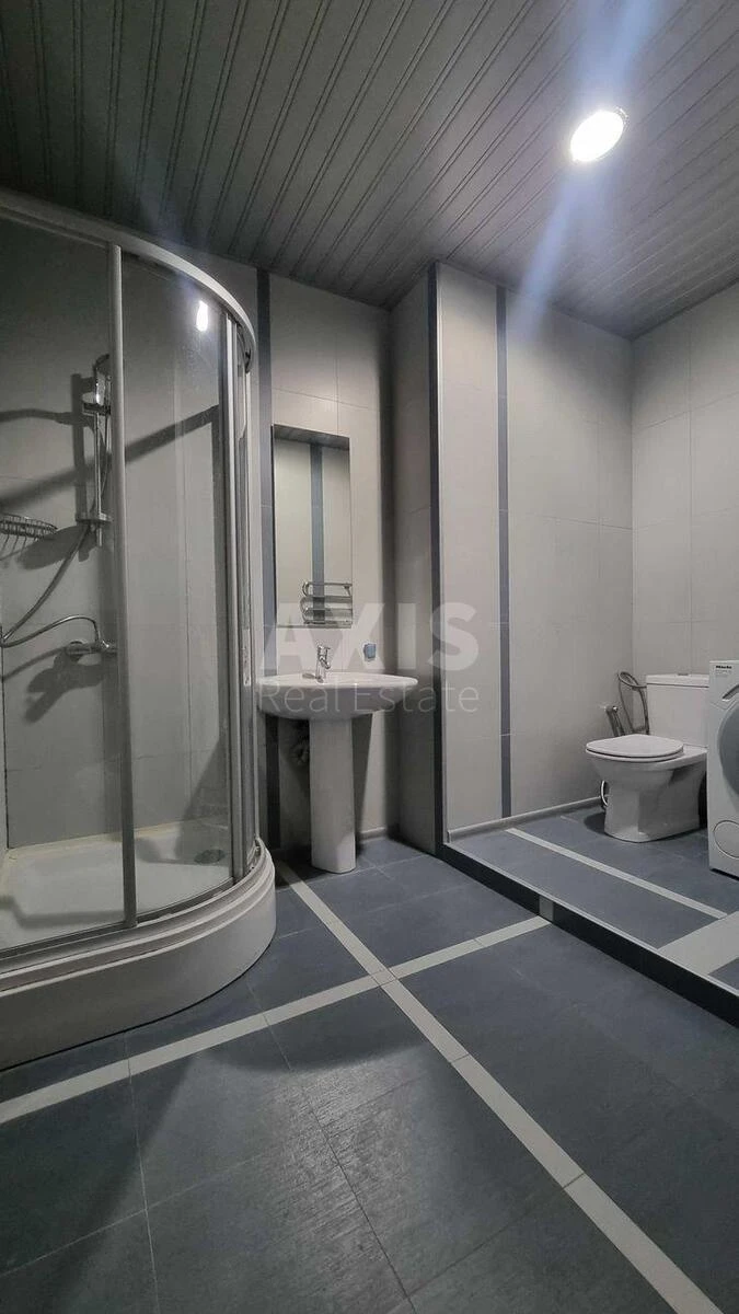 1k apartment vul. Zhyljans'ka 597145010