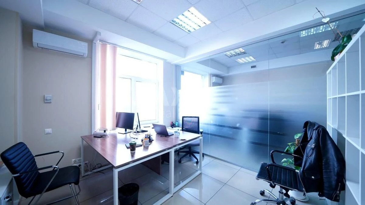 Office vul. Velyka Vasyl'kivs'ka 72, 407m2668860
