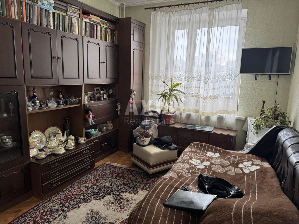 2к квартира ул. Вышгородская 4660606