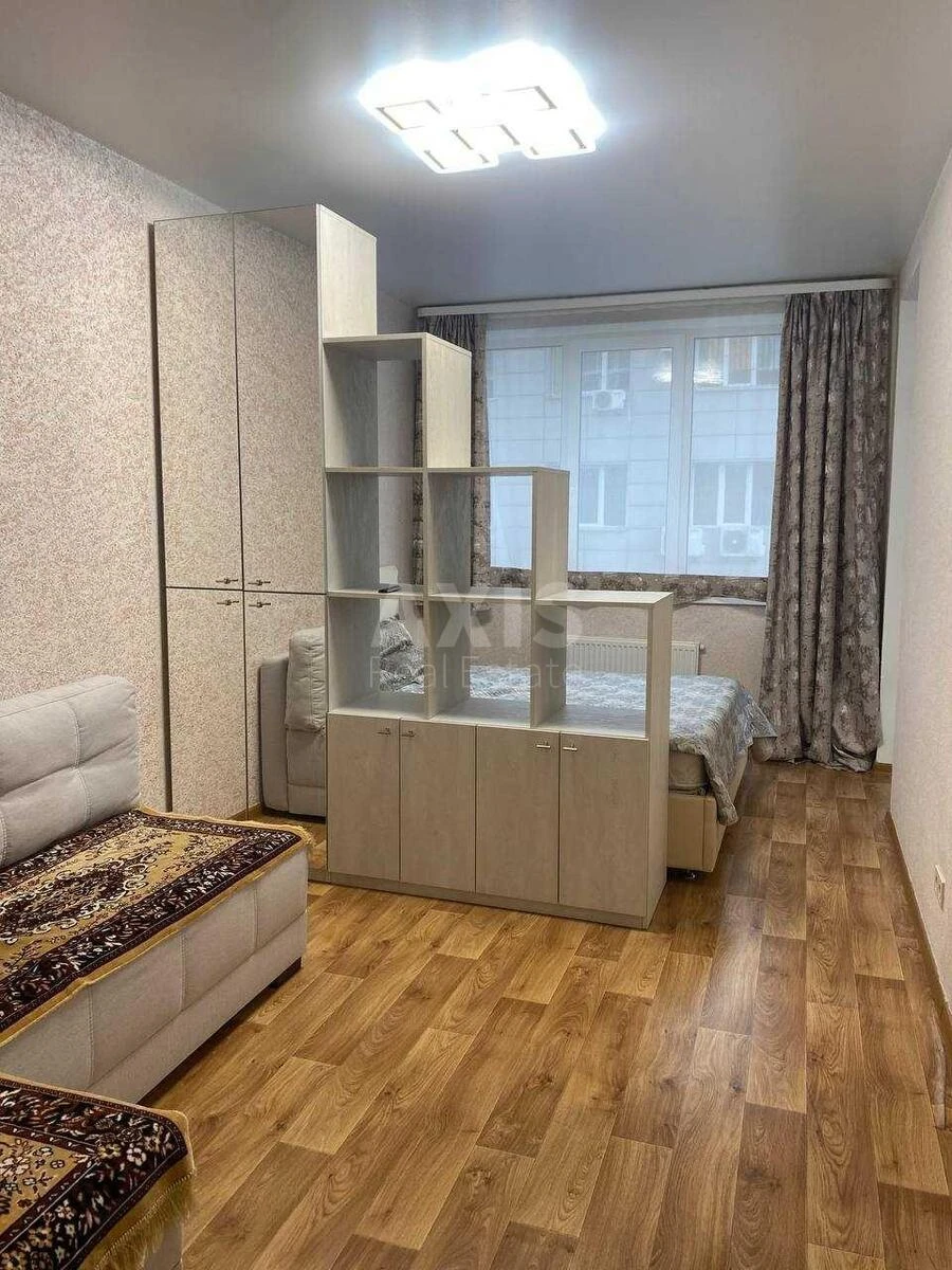 2к квартира пр-т Голосеевский 95656390