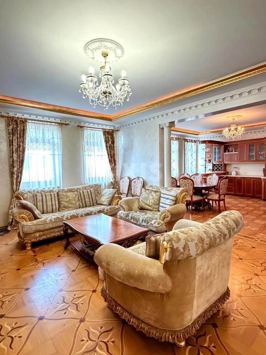 4k apartment vul. Ol'gyns'ka 670415