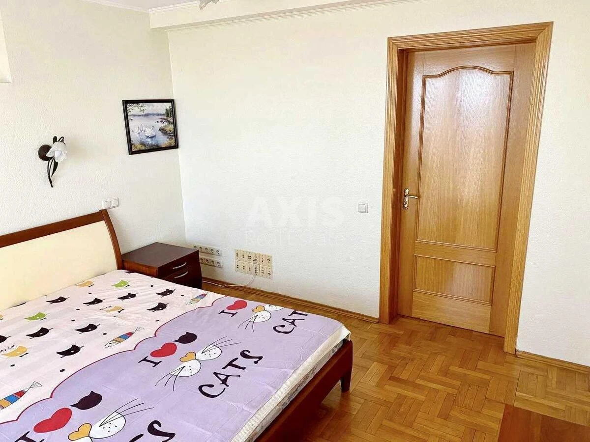 2к квартира пл. Святошинская 1705407