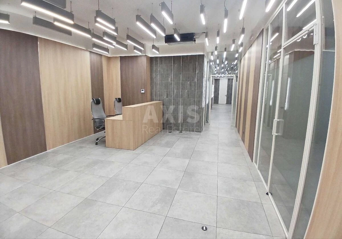Office vul. Sichovyh Stril'civ 44А, 251m2674926