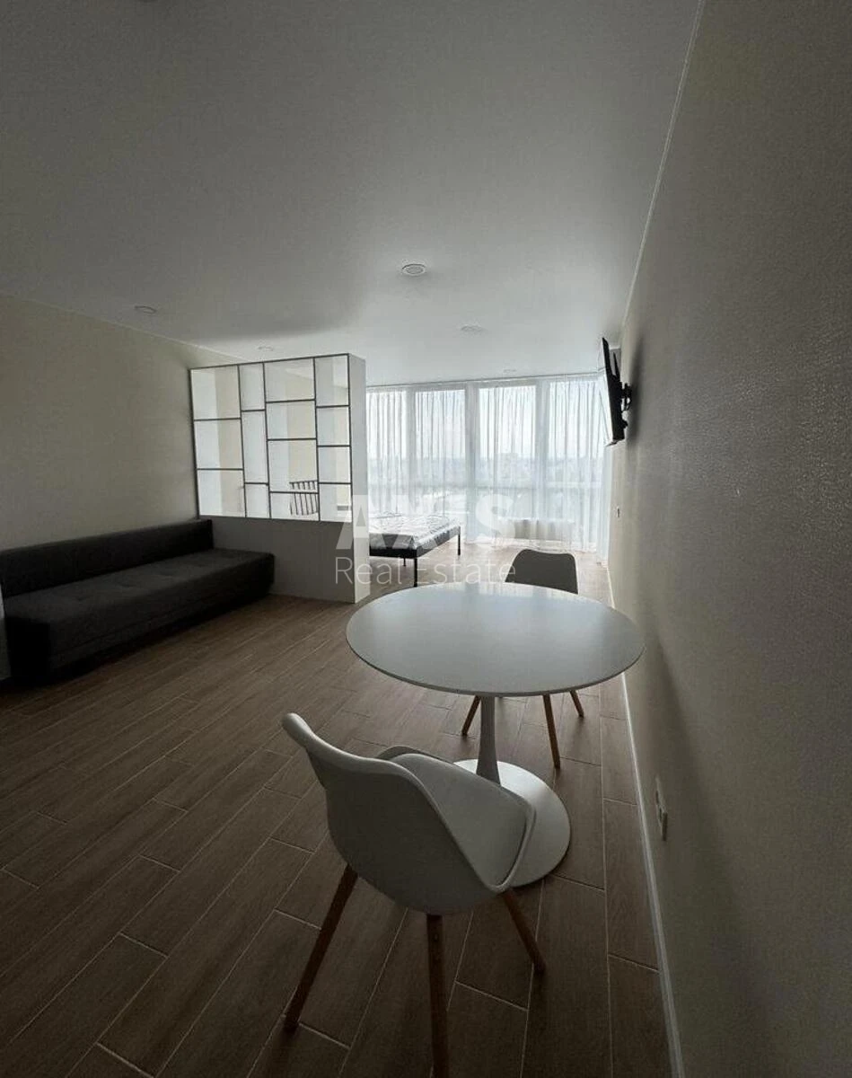 1k apartment vul. Oleha Mudraka 1Б622151