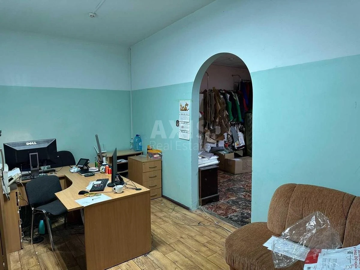 Office vul. Boguns'ka 38, 281m26252322