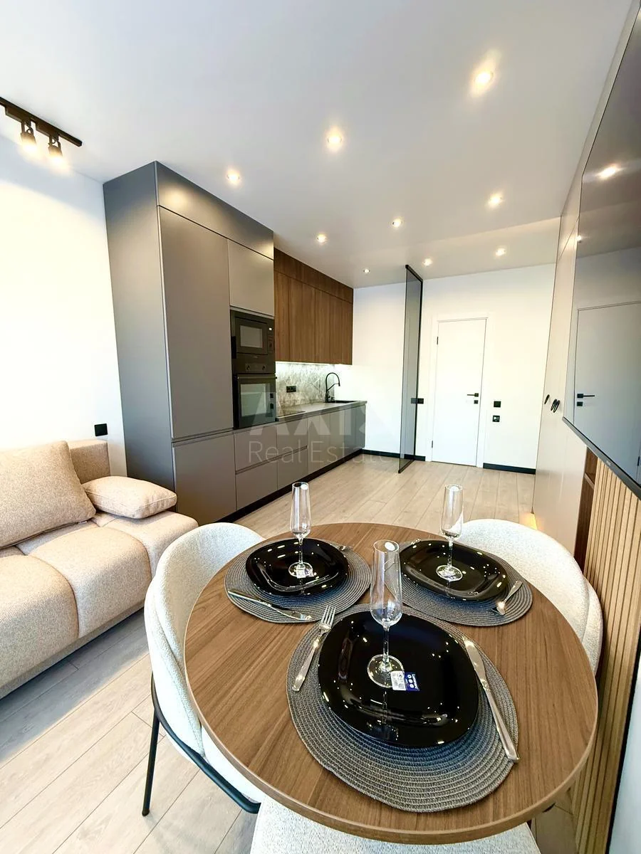 1k apartment vul. Prychal'na 12