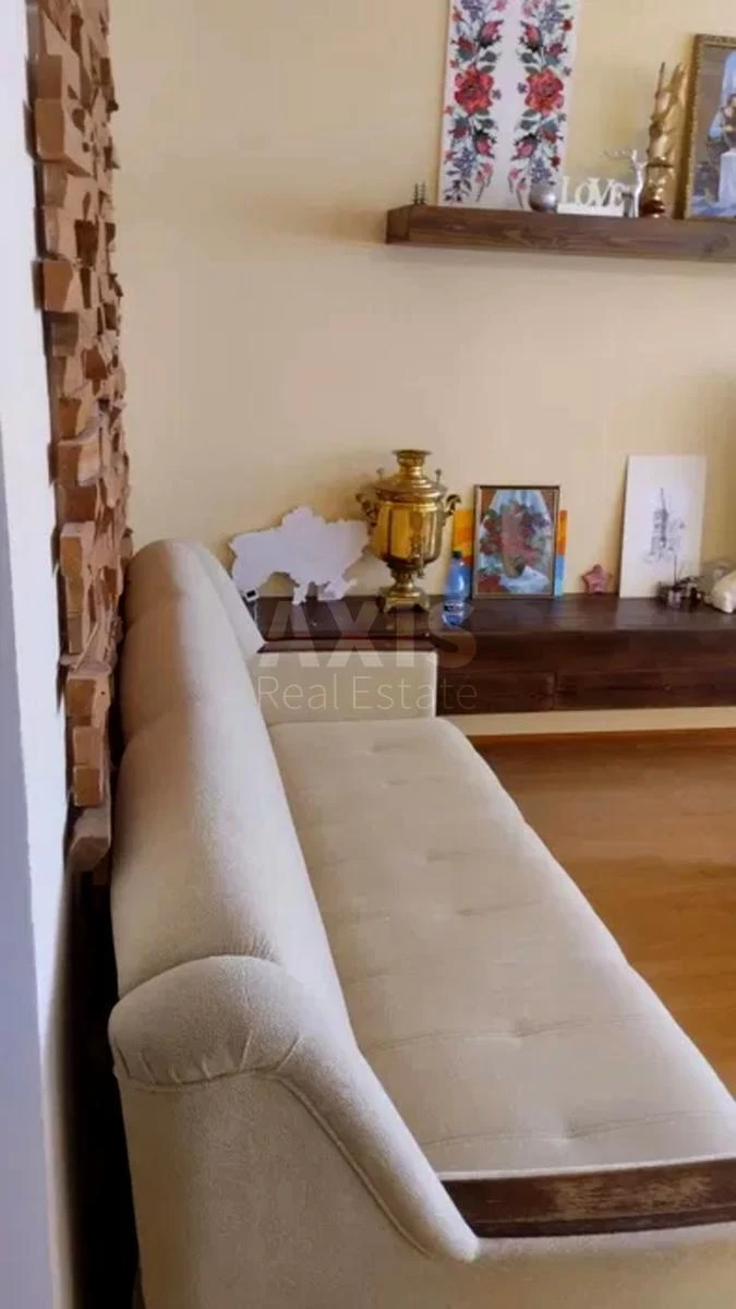 4k apartment vul. Sribnokil's'ka 1664930