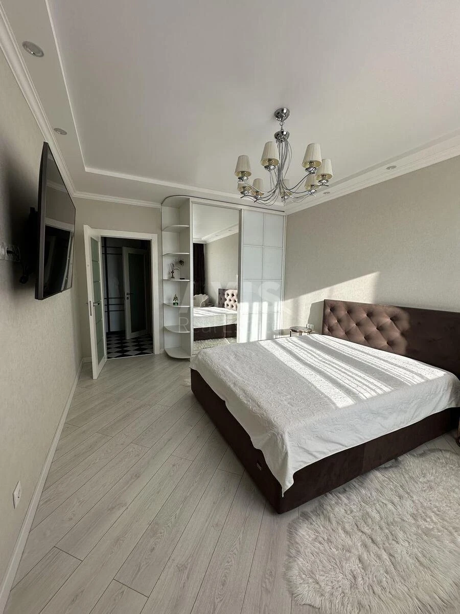 1к квартира ул. Кондратюка Юрия 3713165