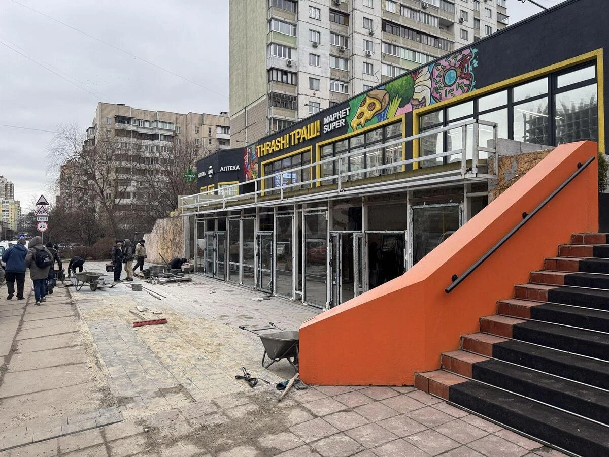 Объект торговли ул. Стуса Василия 22, 80м2634391