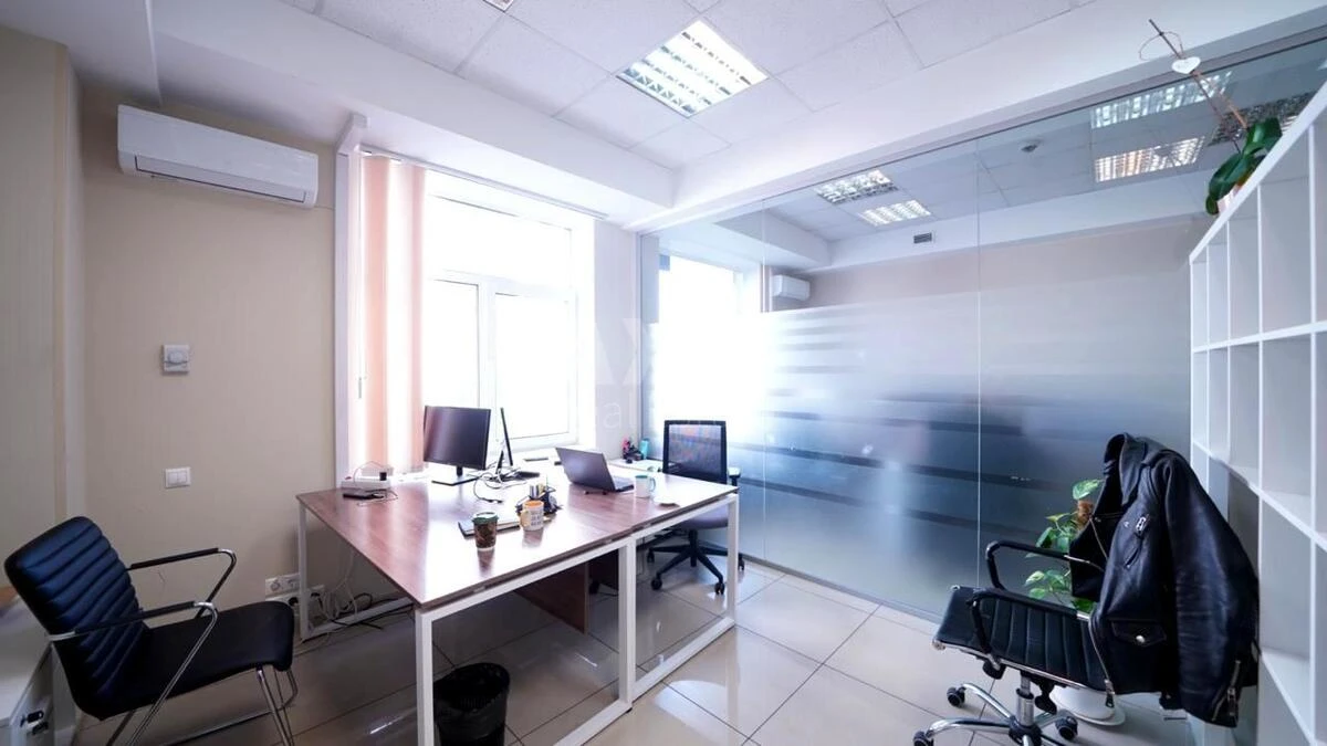 Office vul. Velyka Vasyl'kivs'ka 72, 407m2668861