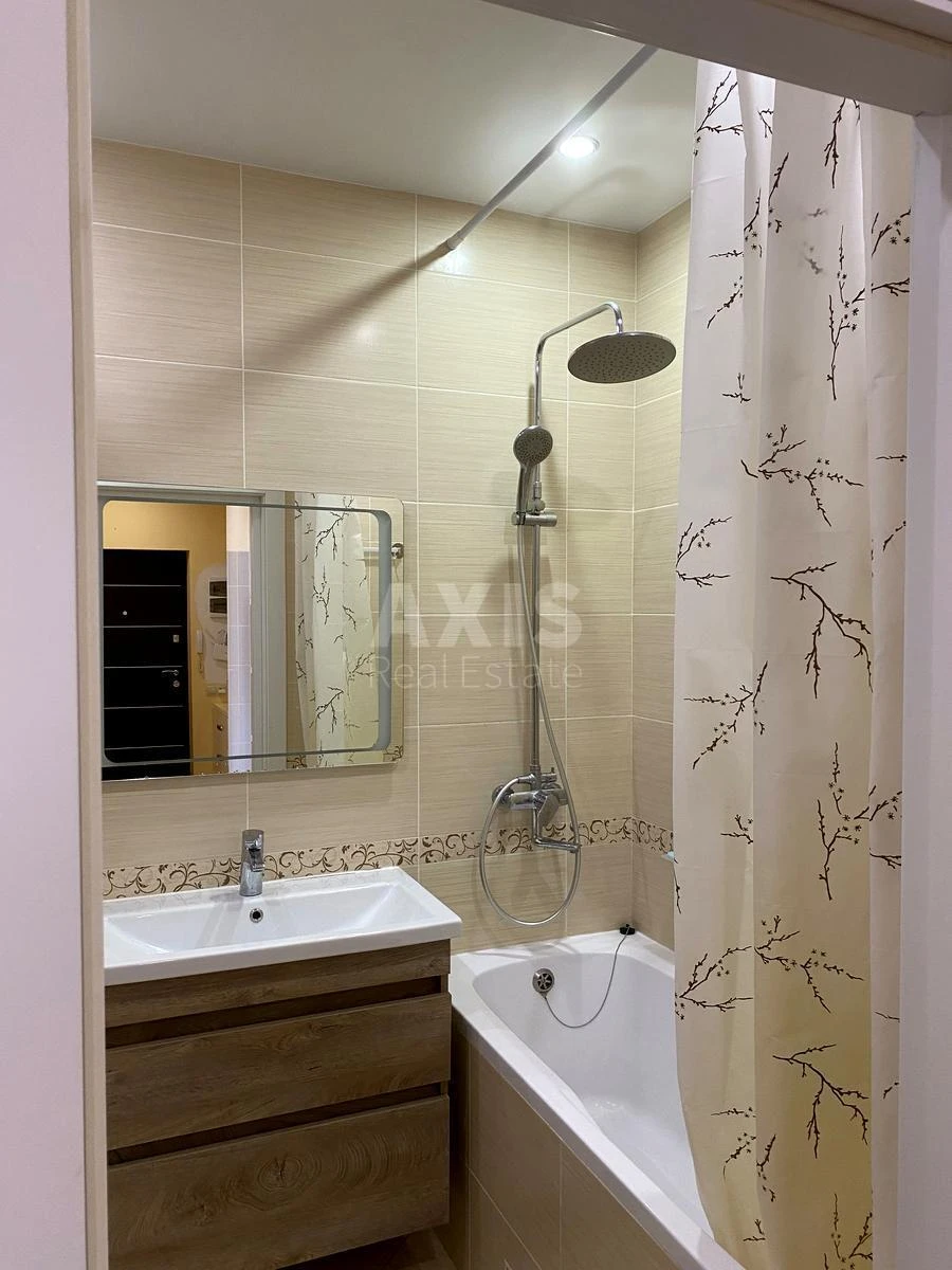 2k apartment vul. Metrologichna 11В669135