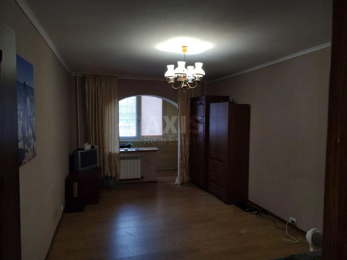 1k apartment vul. Trostjanec'ka 8Б653203