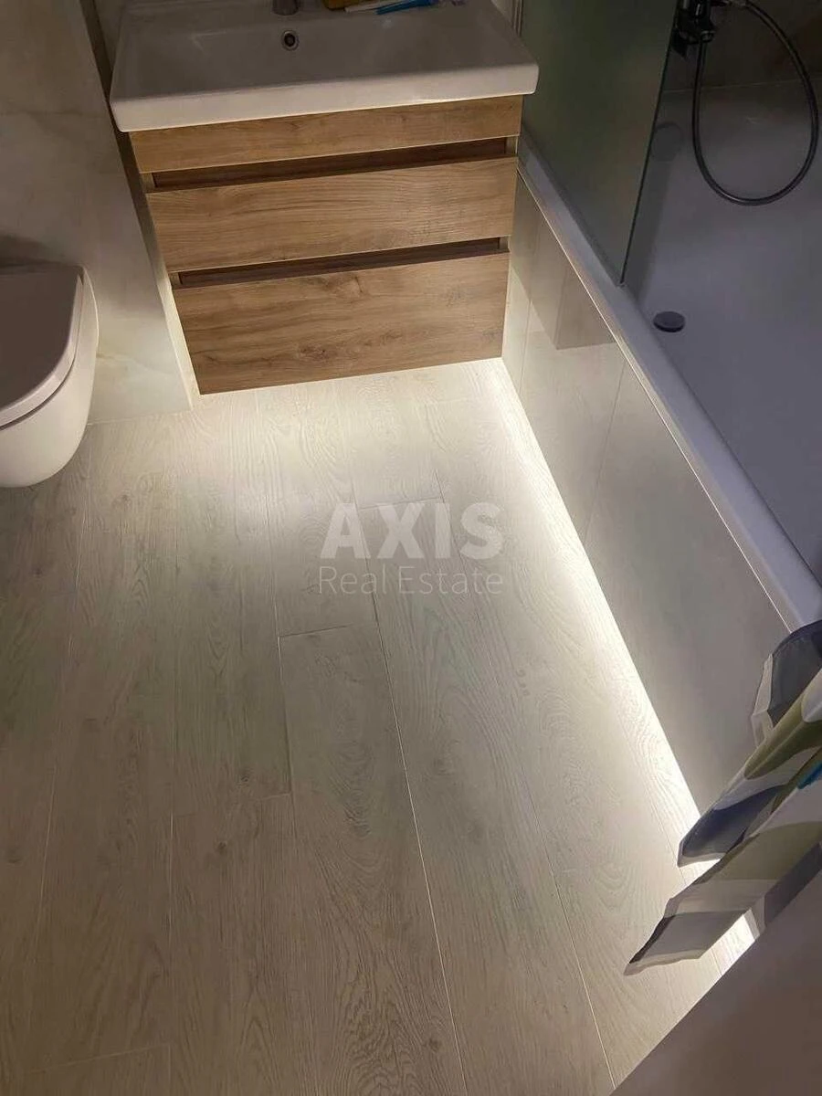 2k apartment vul. Oleksandra Olesja 107153813