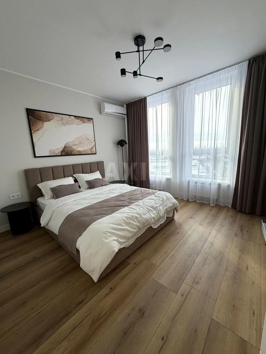 2k apartment pr-t Berestejskij 67654854