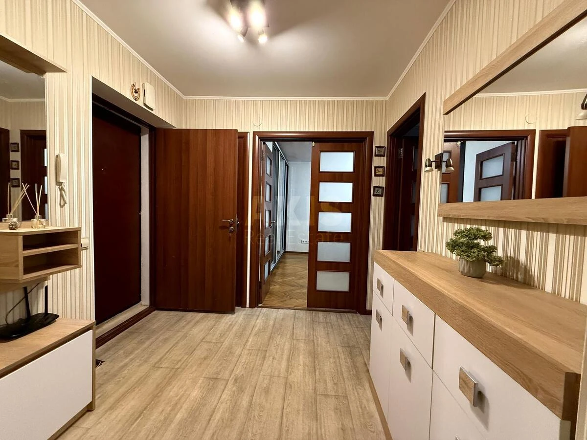 2k apartment vul. Shhusjeva 34/1638379