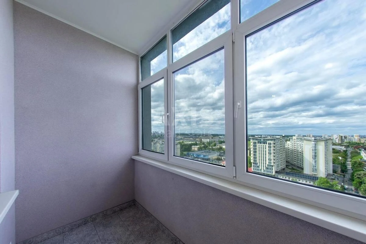 3k apartment pr-t Berestejskij 71А640653