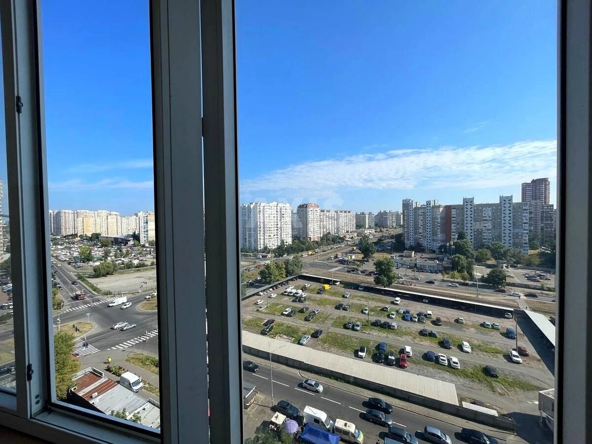 3k apartment vul. Ahmatovoi' Anny 316581312