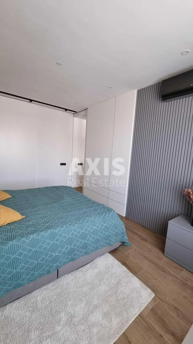 3k apartment vul. Bogatyrs'ka six A650389