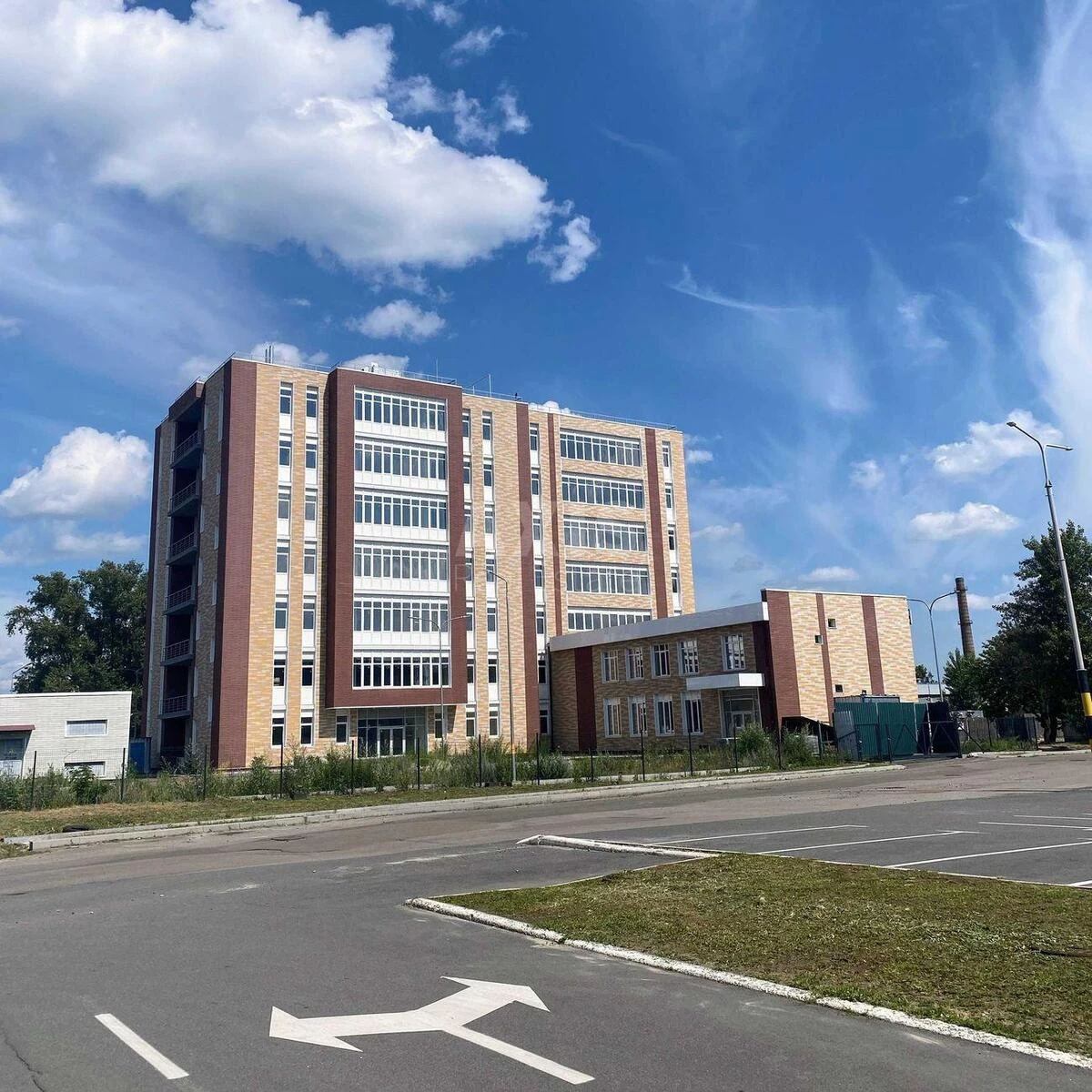 Office vul. Lugova 9С, 6084m261280