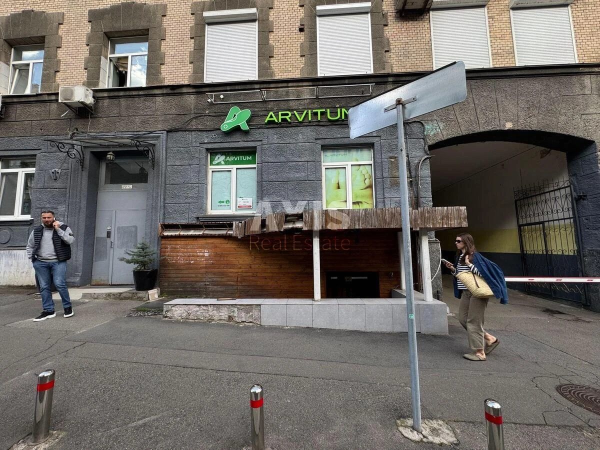 Объект торговли ул. Антоновича 13, 146м2581874