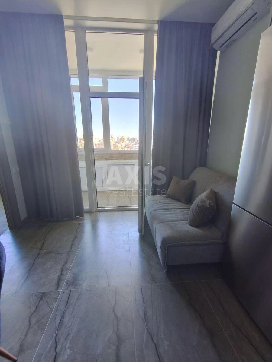 1k apartment pr-t Berestejskij 11Б605981