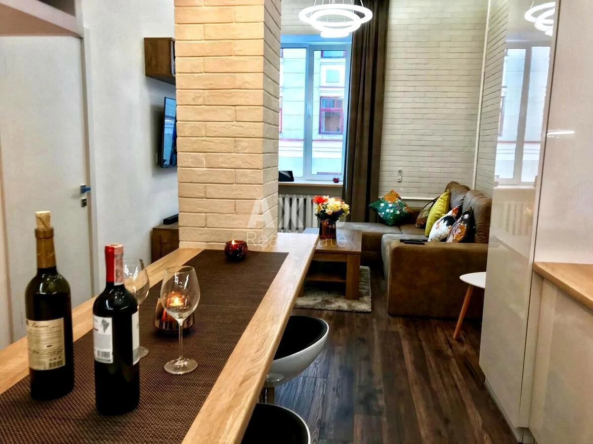 2k apartment prov. Myhajlivs'kyj Twenty amps658167