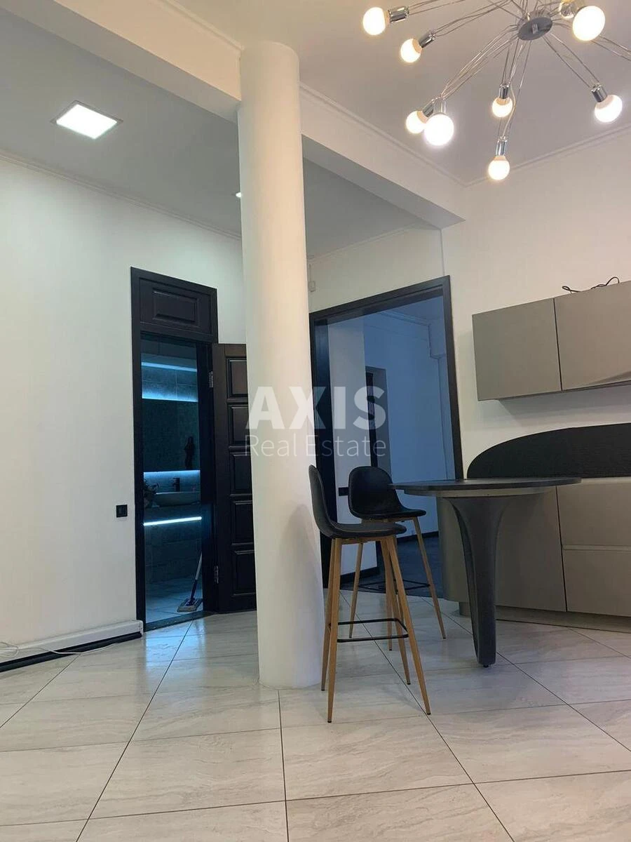 Office vul. Velyka Vasyl'kivs'ka 43, 98m2543823