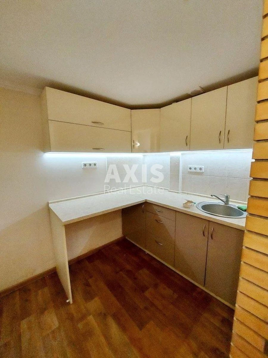 Office vul. Grushevs'kogo Myhajla 16, 124m2446093