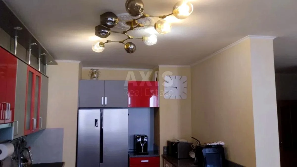 4k apartment vul. Sribnokil's'ka 1664931