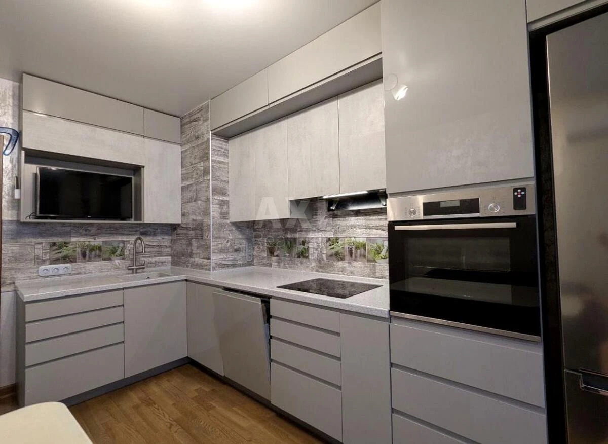 4к квартира ул. Ахматовой Анны 30665316