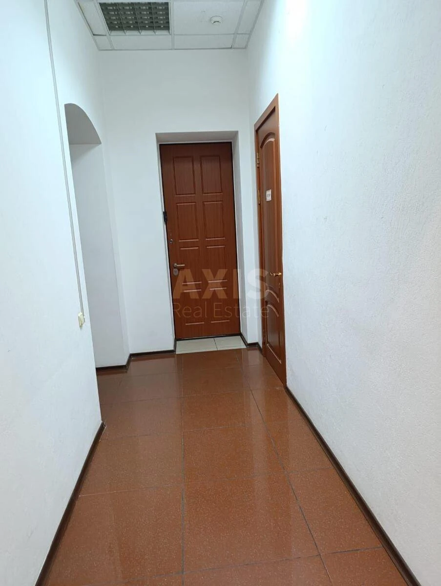 Office vul. Volodymyrs'ka 47, 252m26995915