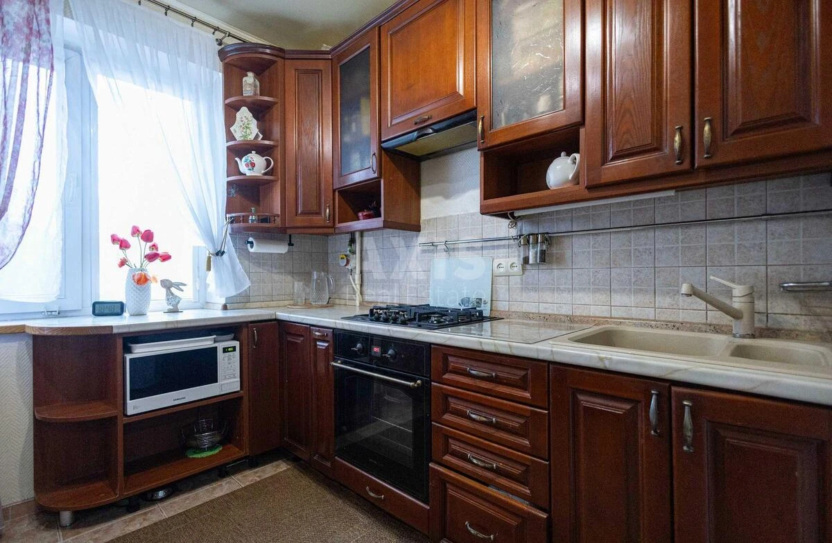 3k apartment vul. Gajdaj Zoi' 1070085