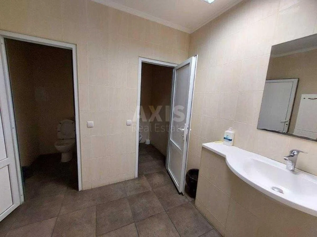 Офис ул. Кирилловская 30, 370м2711772