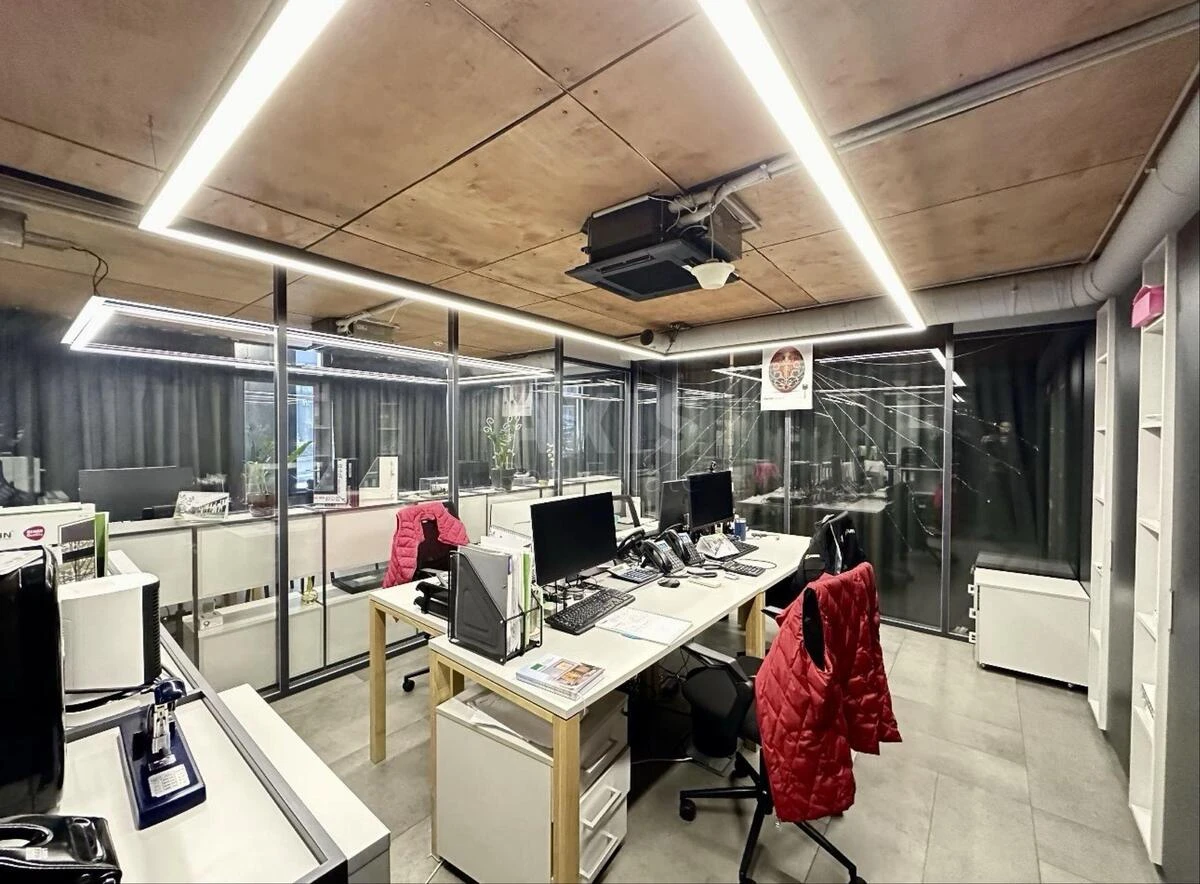 Office vul. Filatova Akademika 2/1, 340m26702014